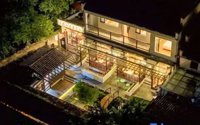 Weizha Mountain Xunxi Homestay.Monet Garden Designer Holiday Homestay