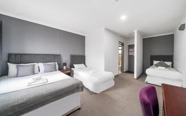 Iway Inn Hotel