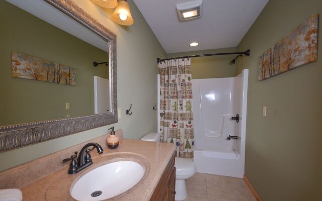 Log Me Inn 5 Bedroom House