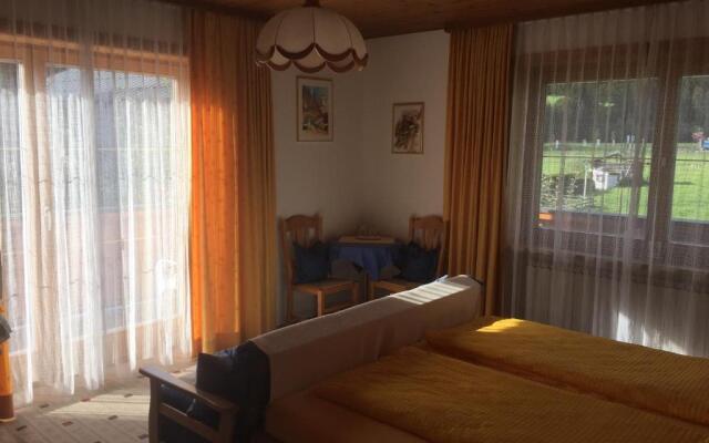 Pension Wieser "Baschtlmai"