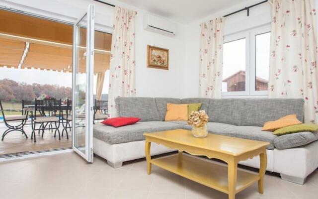 Holiday Home Jana 131