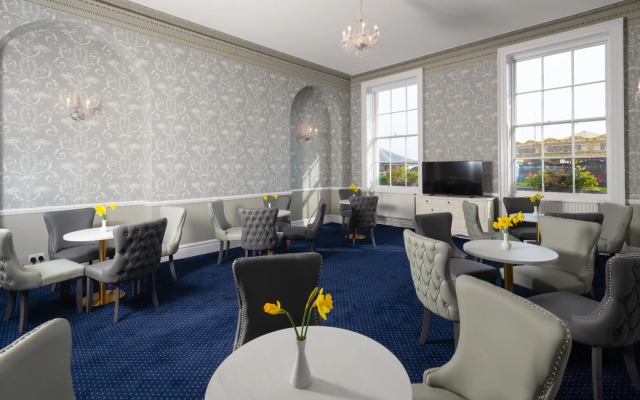 The Hotel Rex