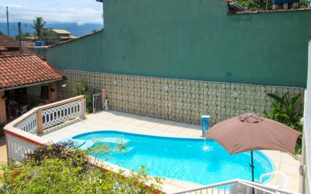 Incrivel casa a 600 metros da Praia das Palmeiras