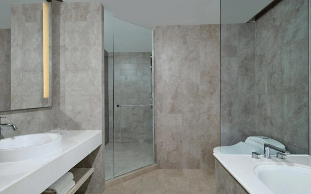 Four Points by Sheraton Surabaya, Pakuwon Indah