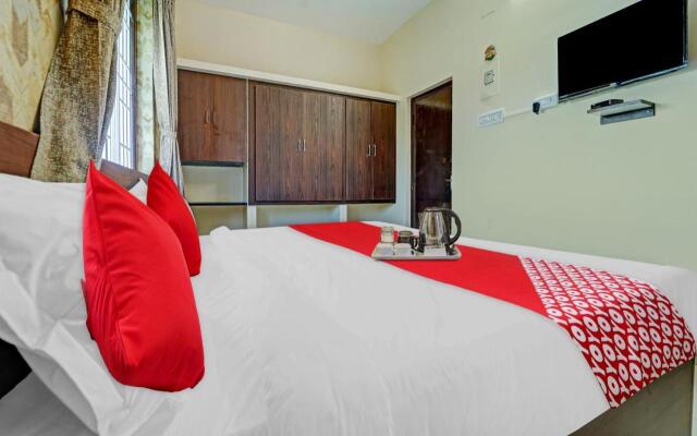 OYO Flagship 702142 Hotel Everest Grand