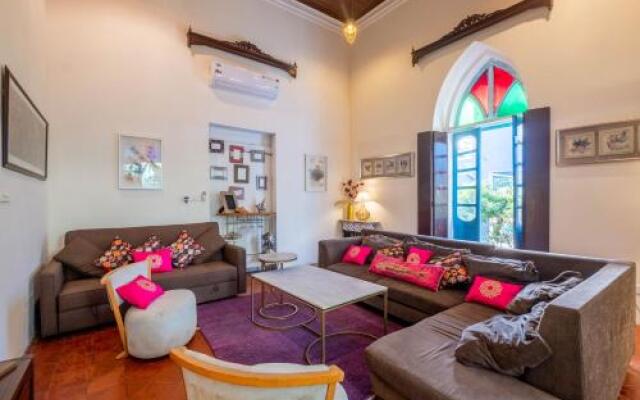 Private pool villa close to beach