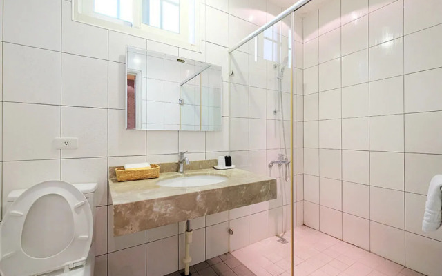 Pisces on the 6th and Breakfast