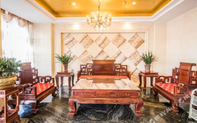 Manfeng Hotel (Zhanjiang Chikan Yingzhan Plaza Huaxing Store)