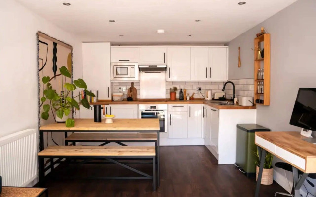 Stylish 1 Bedroom Flat in Clapton
