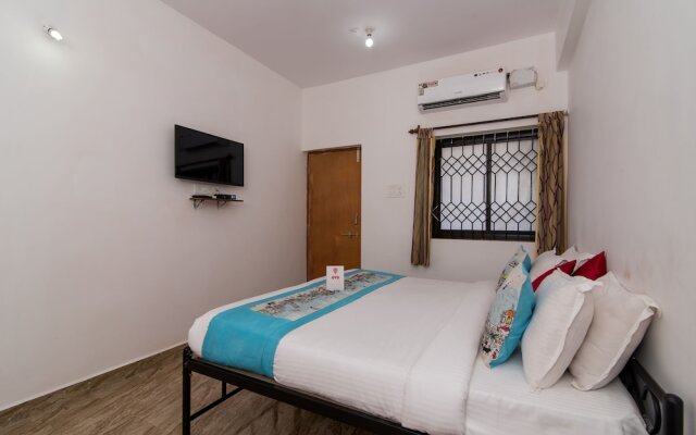 OYO 1044 Poornima Guest House