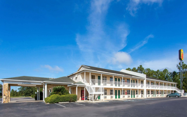 Super 8 by Wyndham Monticello