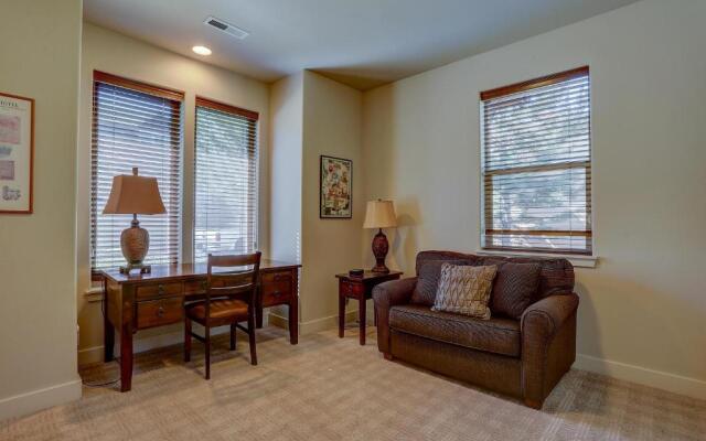 Quinn Creek-Mt Views-4BR/3.5BA