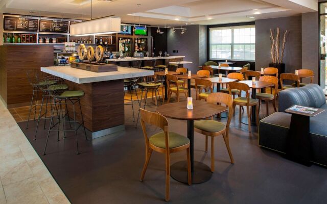 Sonesta Select Atlanta Norcross I-85