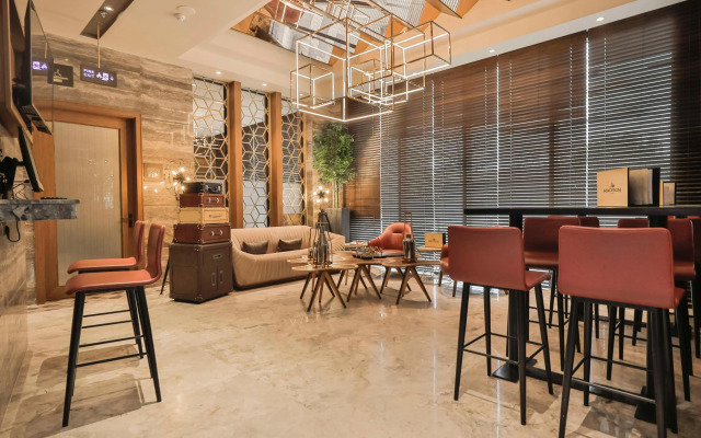 Best Western PLUS Runway - Luxury Collection Hotel