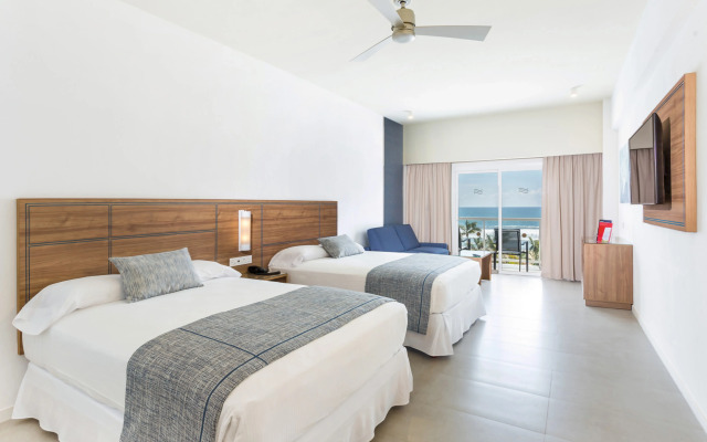 Hotel Riu Emerald Bay - All Inclusive