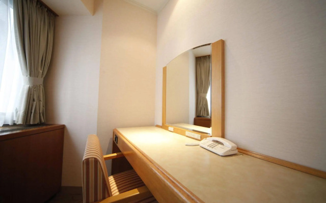 Vessel Inn Ueno Iriya Station