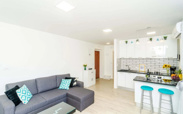 Apartment AB Batala