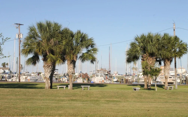 Harbour Inn