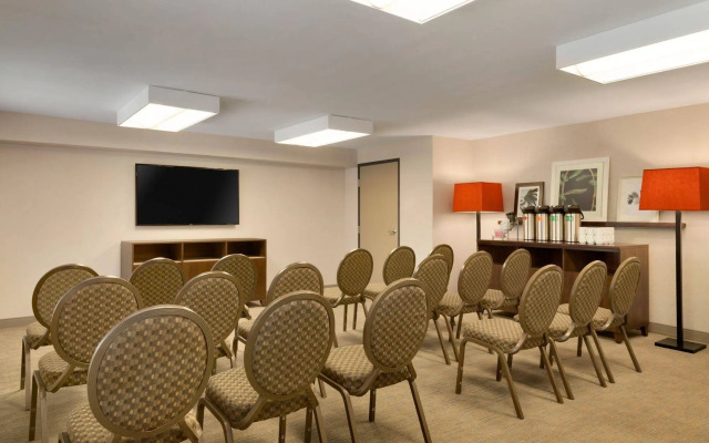 Country Inn & Suites by Radisson, Seattle-Tacoma International Airport, WA