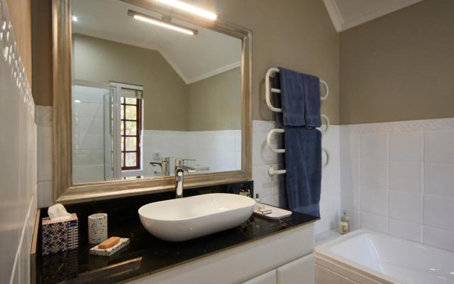 Luxurious & centrally located home away from home