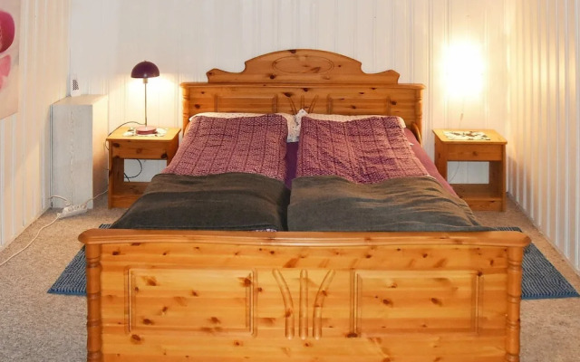 6 Person Holiday Home in Sæbø