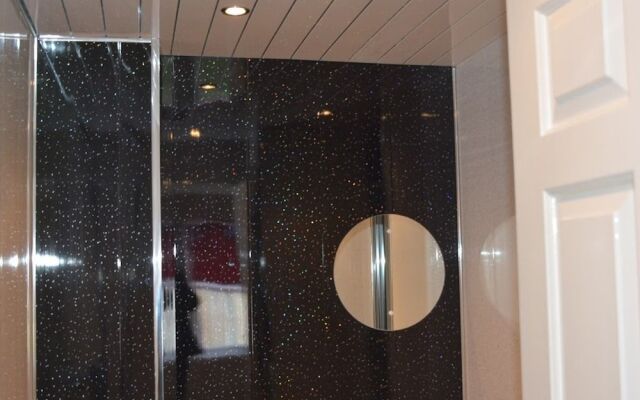 Glasgow West Apartments