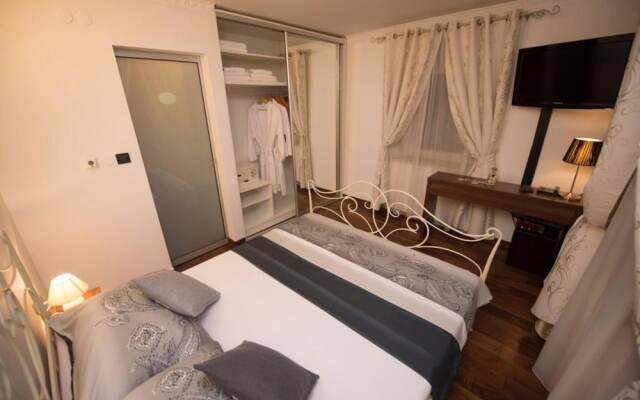 Impeccable 1-bed Apartment in Center of Split