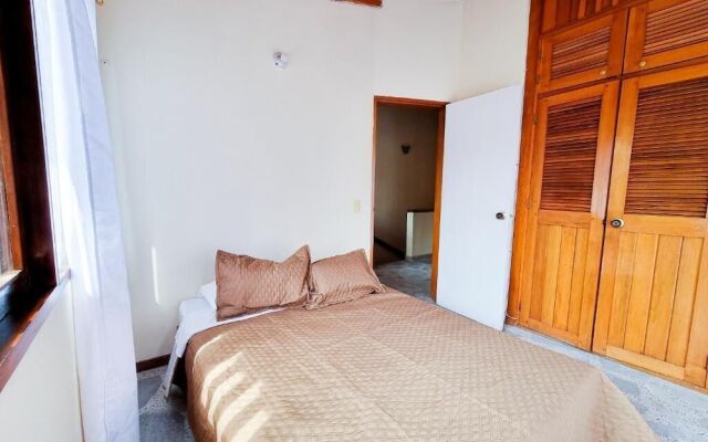 Hostal - Casa Rionegro
