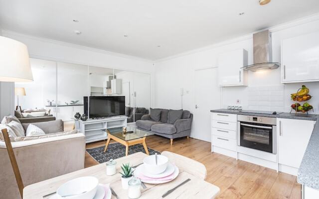 Stunning Oxford Street Apartments
