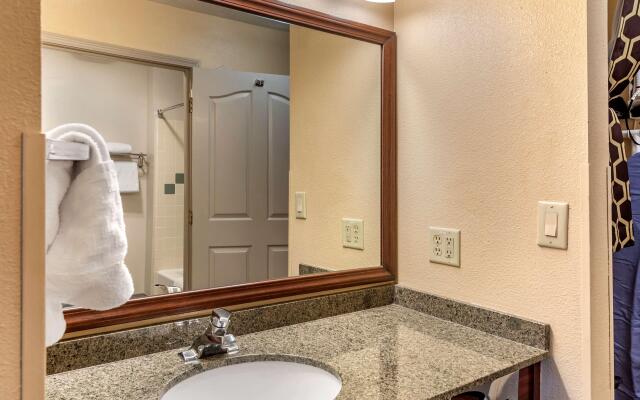 Best Western Plus John Jay Inn & Suites