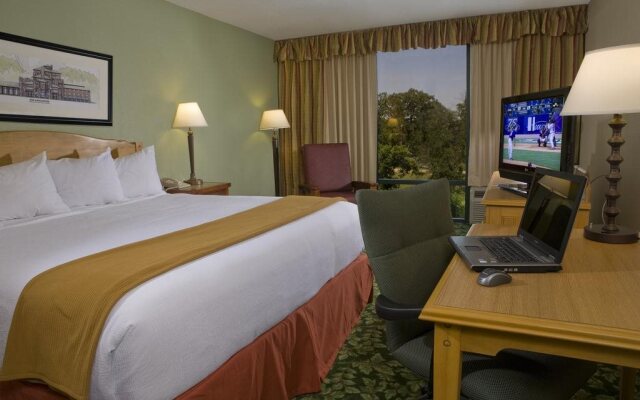 Cabot Lodge Millsaps