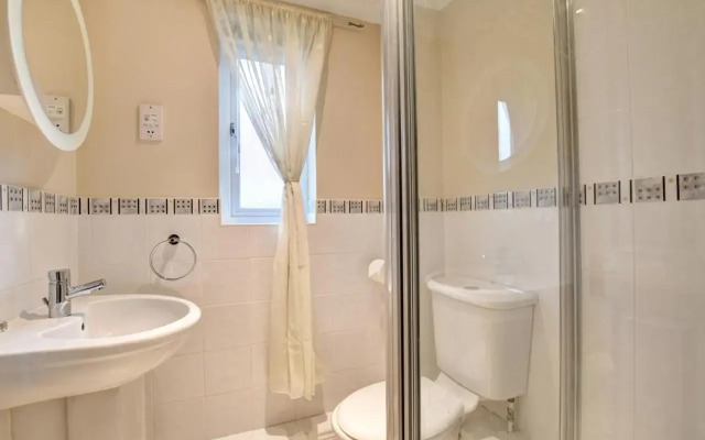 Bowleaze Beach Apartment