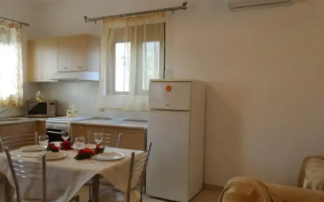 Lardos House