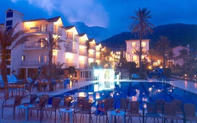 Club Palm Beach