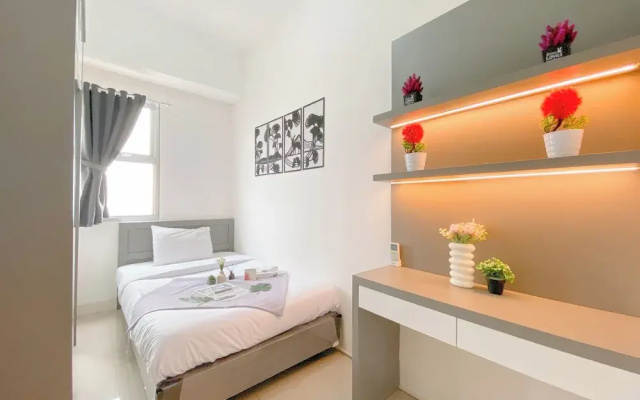 Cozy Neutral 2Br Apartment At Transpark Juanda Bekasi Timur