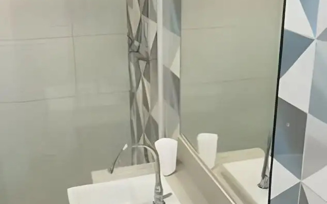 Studio Copacabana a 100 metros da Praia