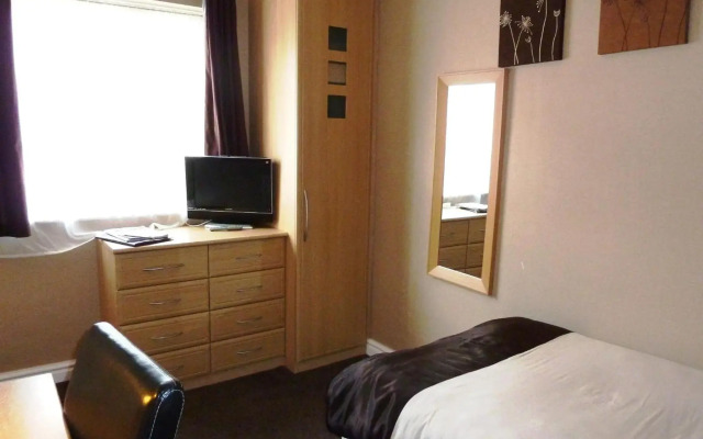 Trivelles Park Hotel