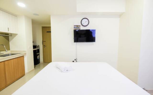 Comfy And Homey Studio Room At Meikarta Apartment