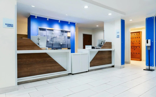 Holiday Inn Express Hotel & Suites Memphis/Germantown by IHG