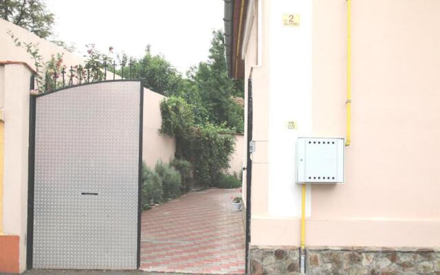 yox apartment 5