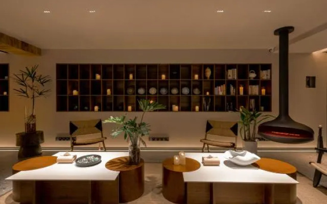 Xishuangbanna Jinghong Yakatu Theme Inn (Mengle Dafo Temple)