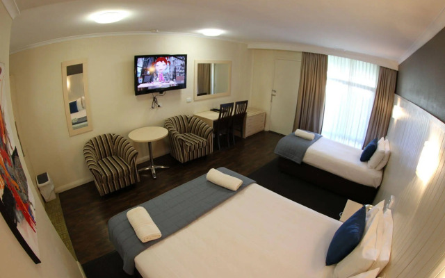 Sleepy Hill Motor Inn