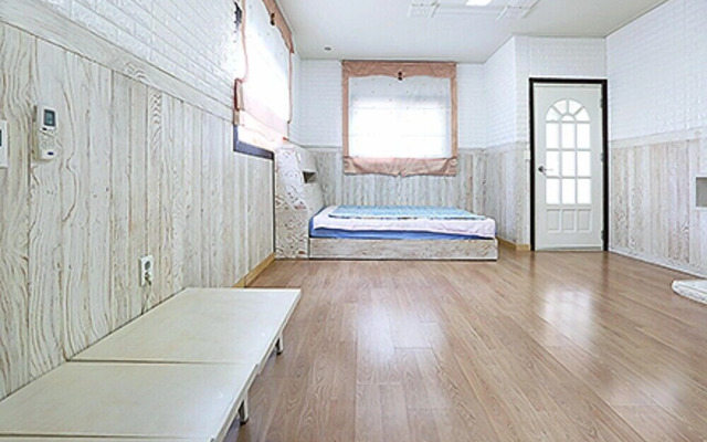 Ganghwado Nolleoosigae Pension