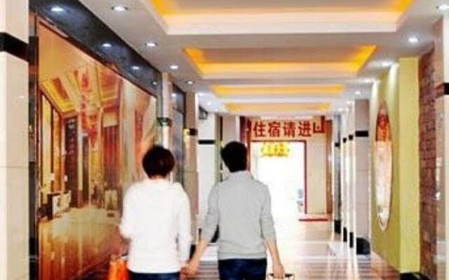 Xianglong Boutique Hotel (Guangzhou North Railway Station Huacheng Road Subway Station)