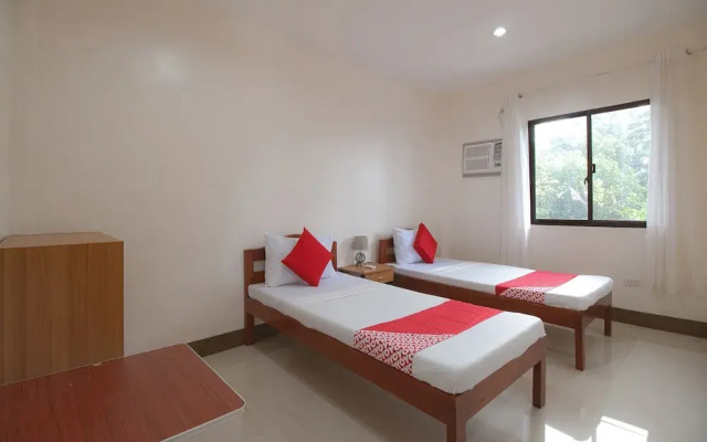 OYO 781 Junie Pension House