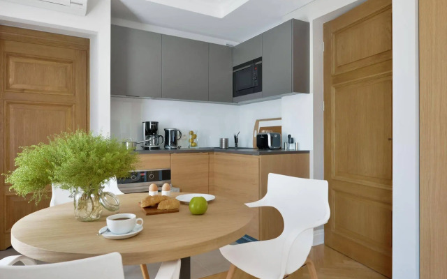 Stradonia Serviced Apartments