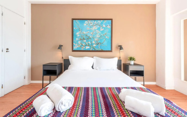 GuestReady - Vibrant 2BR Apartment