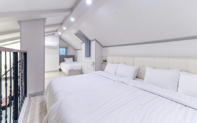 Samcheok Pension Huga