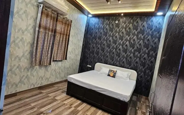 Vinayak Guest House
