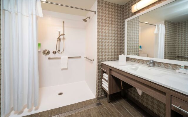 Home2 Suites by Hilton Minneapolis Mall of America